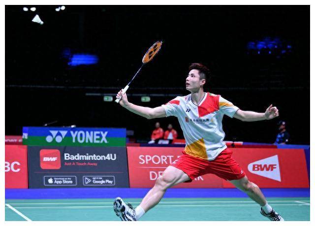 年轻队员纠 年轻队员纠